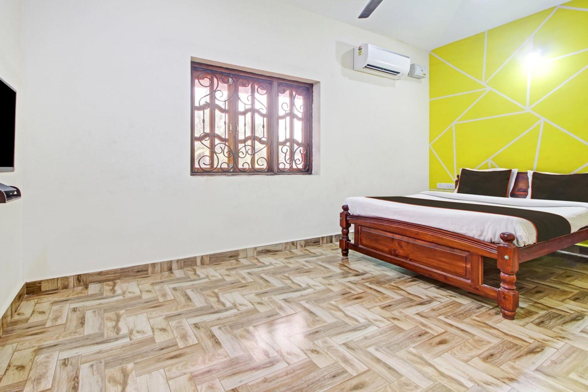Hotel O Ferns Guest House Calangute Exteriör bild