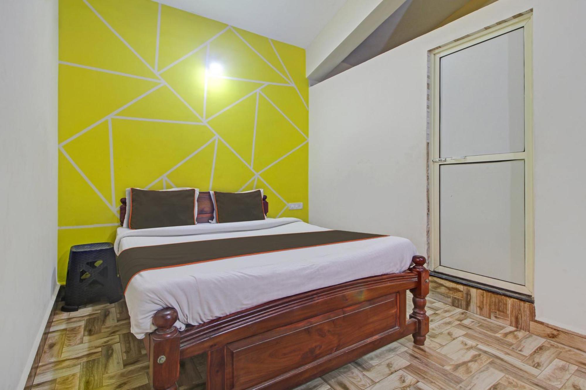 Hotel O Ferns Guest House Calangute Exteriör bild